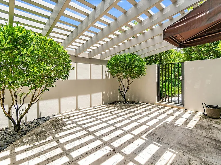 451 Ridge Rd — Photo 32