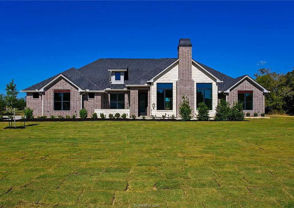 1st image of 7483 Garrison Creek Dr
