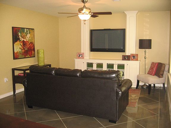 2nd image of 213 Ashbrook Ln