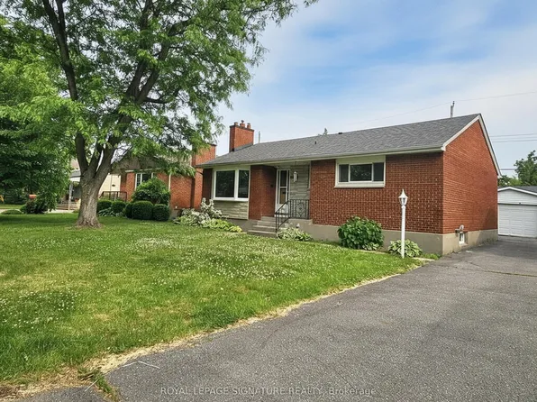 2368 Drury Ln, Ottawa, ON