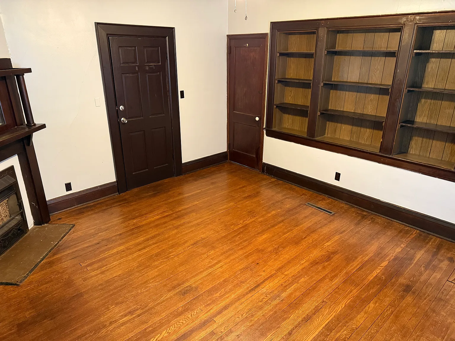 1 bed, 900 sqft, $825 — Photo 1