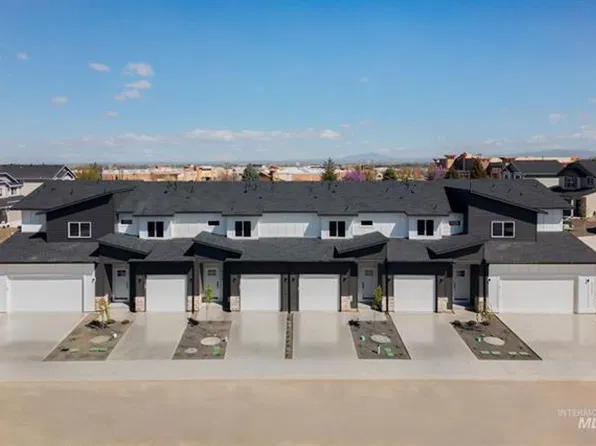 5044 E Woodward Ln, Nampa, ID 83687