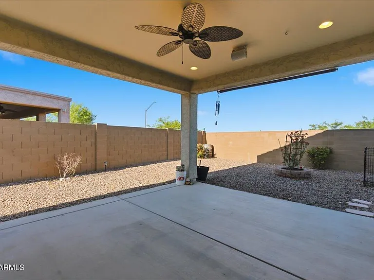 3745 N Astoria Dr — Photo 28