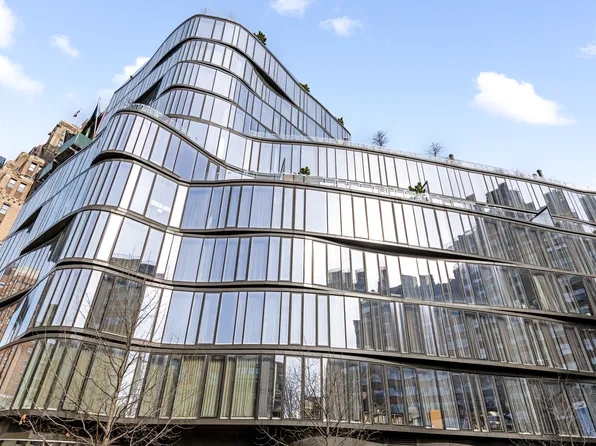 122 Greenwich Avenue image 1 of 12