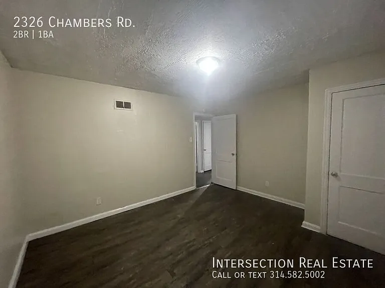 2326 Chambers Rd — Photo 9