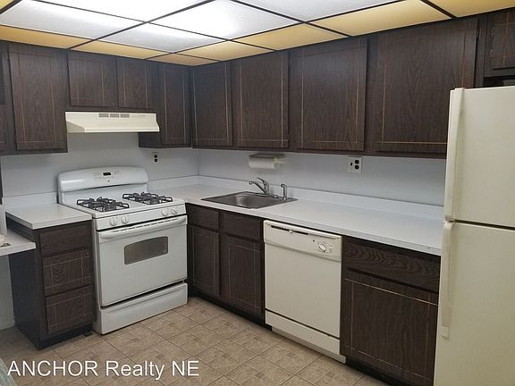 3rd image of 7331 Rockwell Ave Floor 2