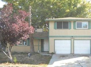 7272 Offenhauser Dr, Reno, NV 89511