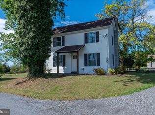 1765 Old Plains Rd, Pennsburg, PA 18073