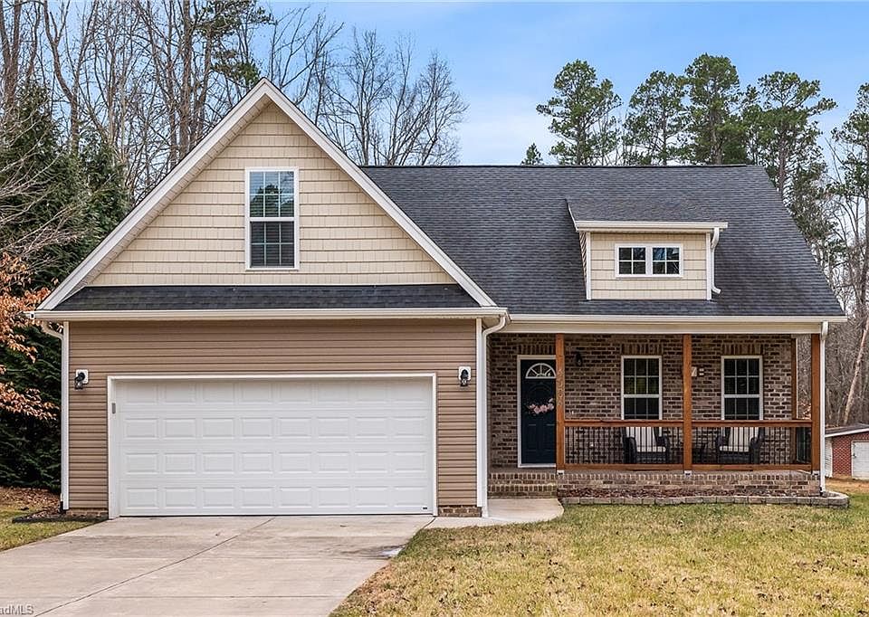 1st image of 4504 Pine Vista Ln