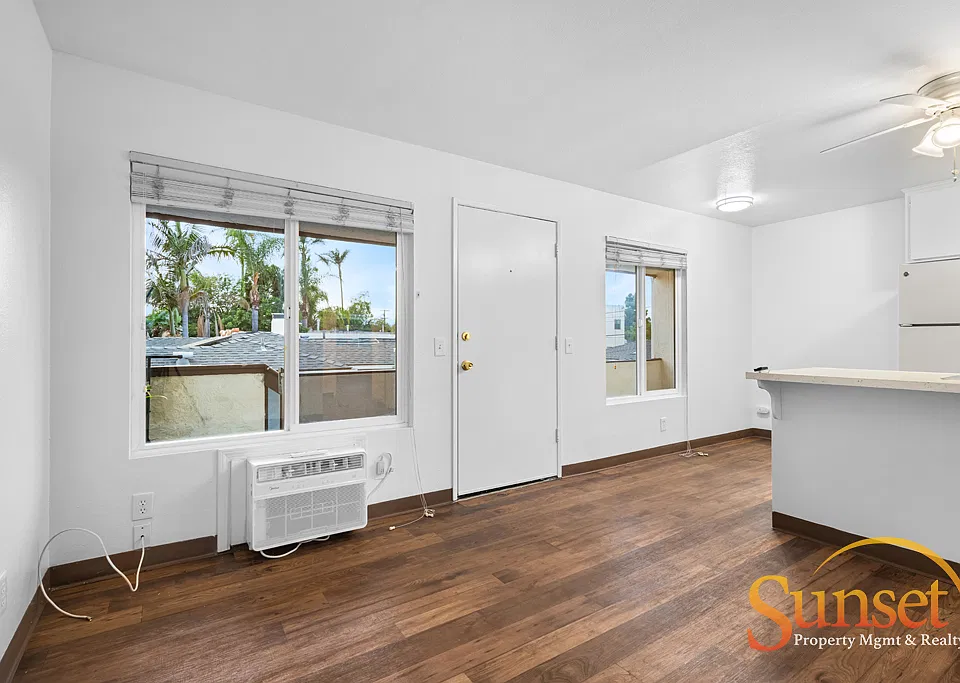 3704 Madison Ave #5