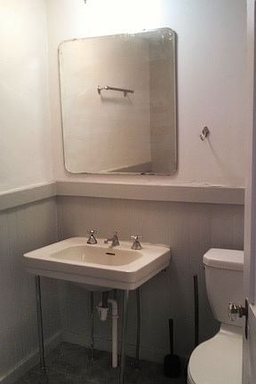 3rd image of 28 1st St APT 5