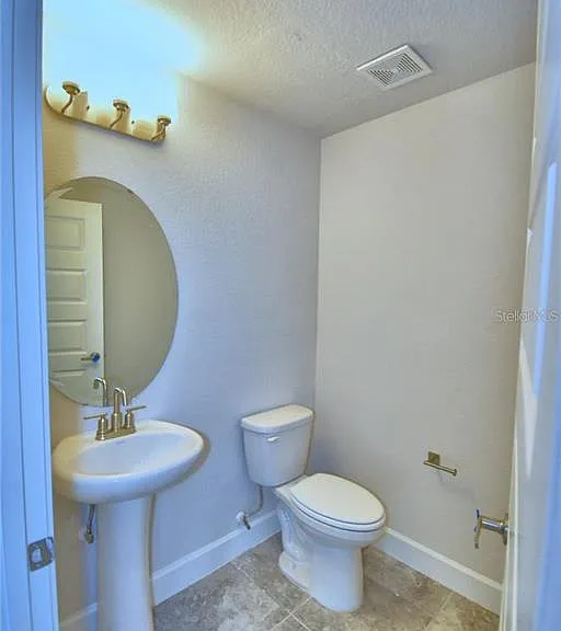 906 Sofia Ln — Photo 15