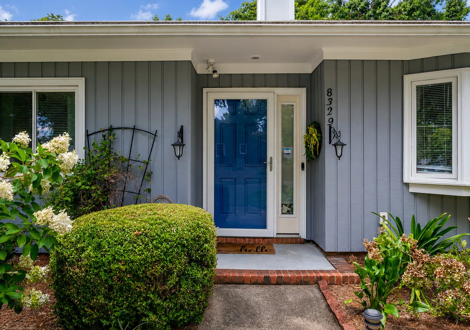 Peaceful Garden Townhome — Photo 2
