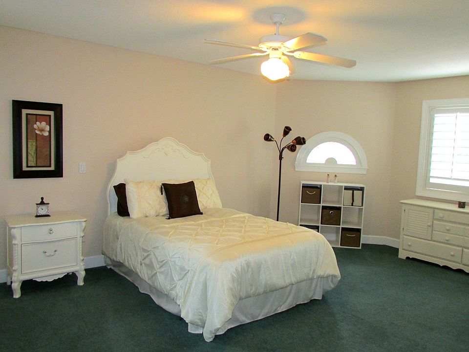 1st image of 6417 E Maclaurin Dr