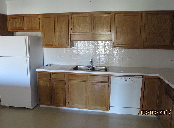 3rd image of 5320 N Lowell Ave APT 304