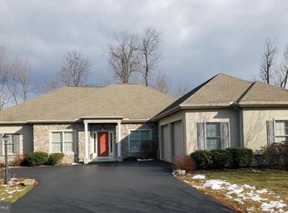10 Springdale Ct, Mechanicsburg, PA 17050