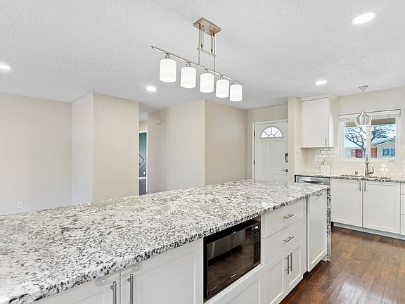 2nd image of 8513 Princess Jeanne Ave NE