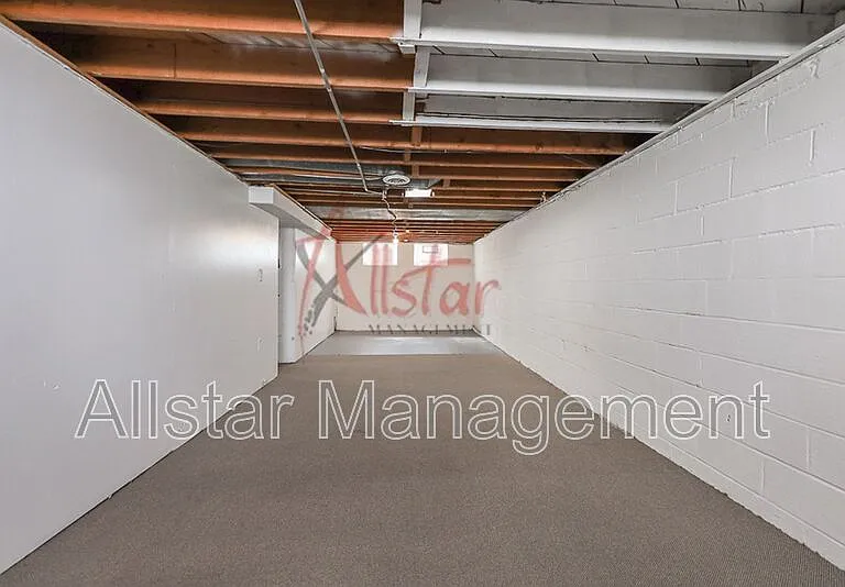 983 Clinton Ave — Photo 24