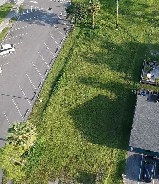 2nd image of 113 W Crystal Lake Ave