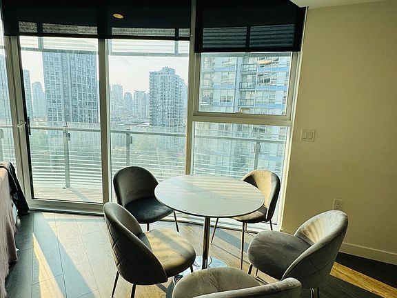4th image of 89 Nelson St #16