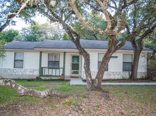 203 Dove Ct E, Boerne, TX 78006