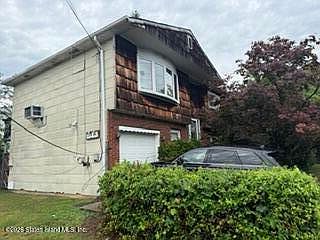 1st image of 563 Foster Rd