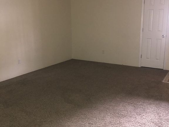 3rd image of 2039 Campus Dr #C