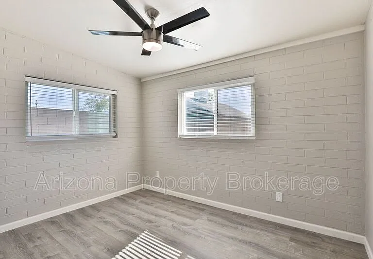 1538 E Pierce St #B — Photo 13