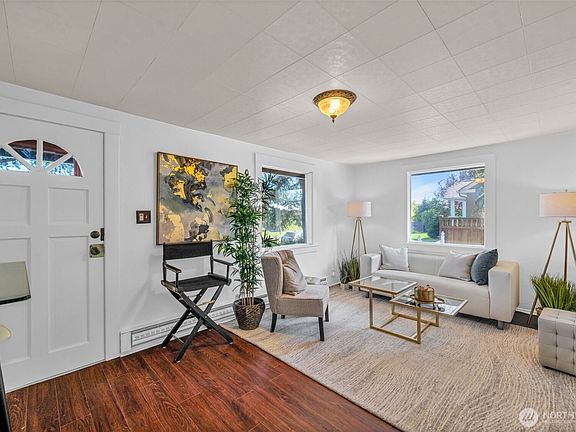 3rd image of 8427 30th Avenue SW