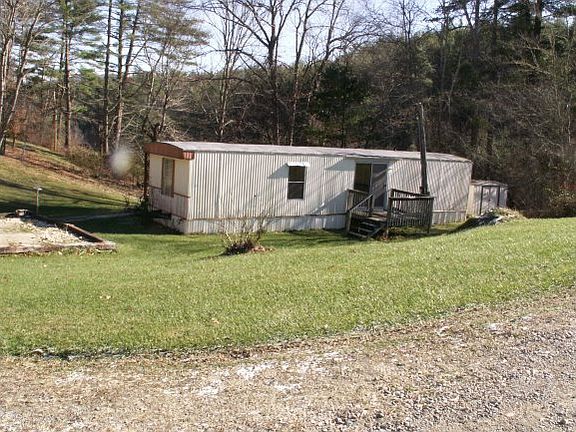 5th image of 221 Fenner Ln