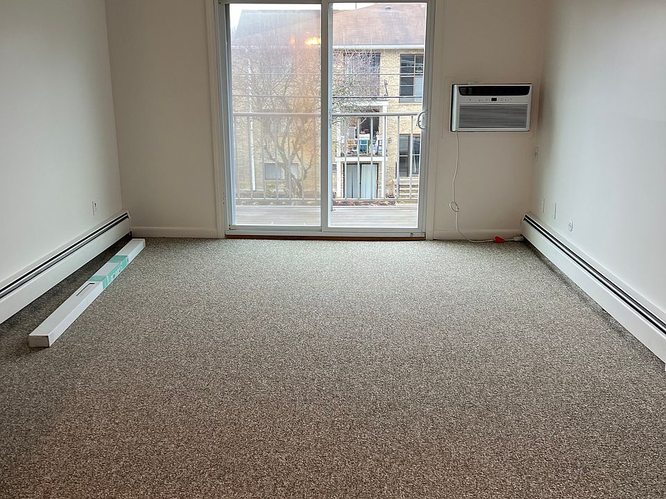 2nd image of 737 Princeton Blvd #13