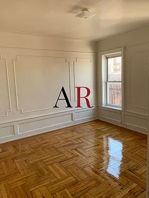 Rented by Lev Mavashev, LREB | media 10