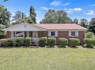 555 Cimarron Dr, Fayetteville, NC 28303