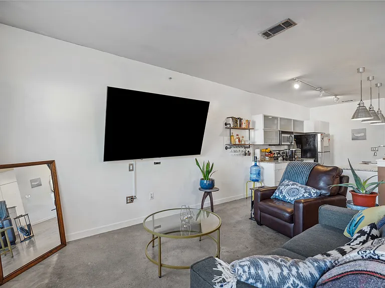 1111 S Akard St #210 — Photo 12