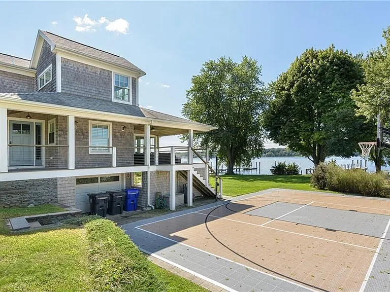 39 Shore Dr — Photo 8