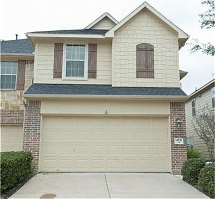 1st image of 14539 Bergenia Dr