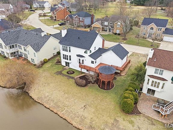 3rd image of 1629 11th Fairway Dr