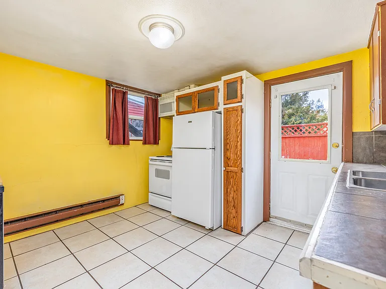 Lower Level - Kitchen