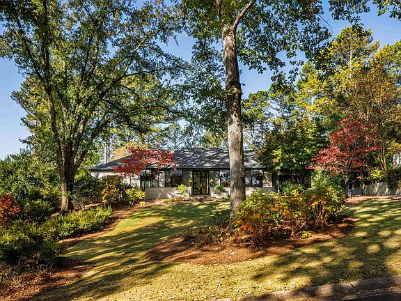 3rd image of 4216 Kennesaw Dr