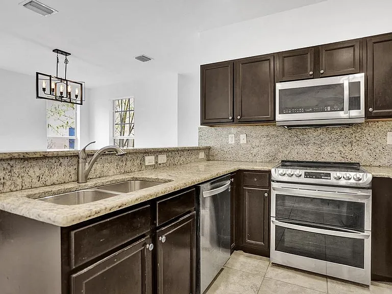 9081 SW 169th Path — Photo 7