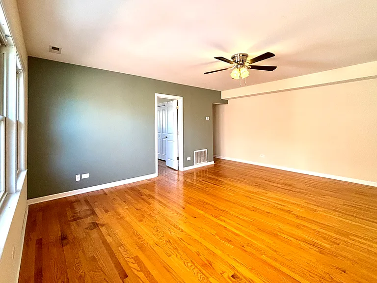 1639 W Lunt Ave #3S — Photo 4