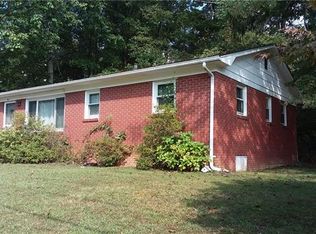 810 N Oconeechee Ave, Black Mountain, NC 28711