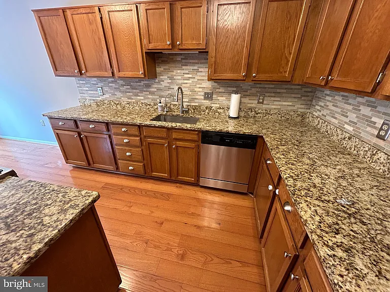 14537 Creek Branch Ct — Photo 6