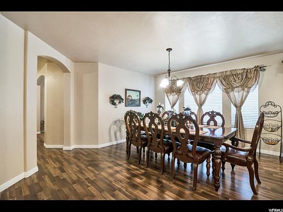5th image of 801 S Willow Park Dr