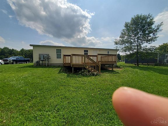 3rd image of 115 Fairground Dr