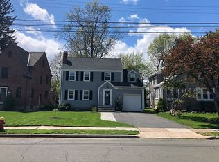 69 Griswold Dr, West Hartford, CT 06119