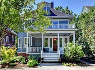 17 Irving Ave, Providence, RI 02906