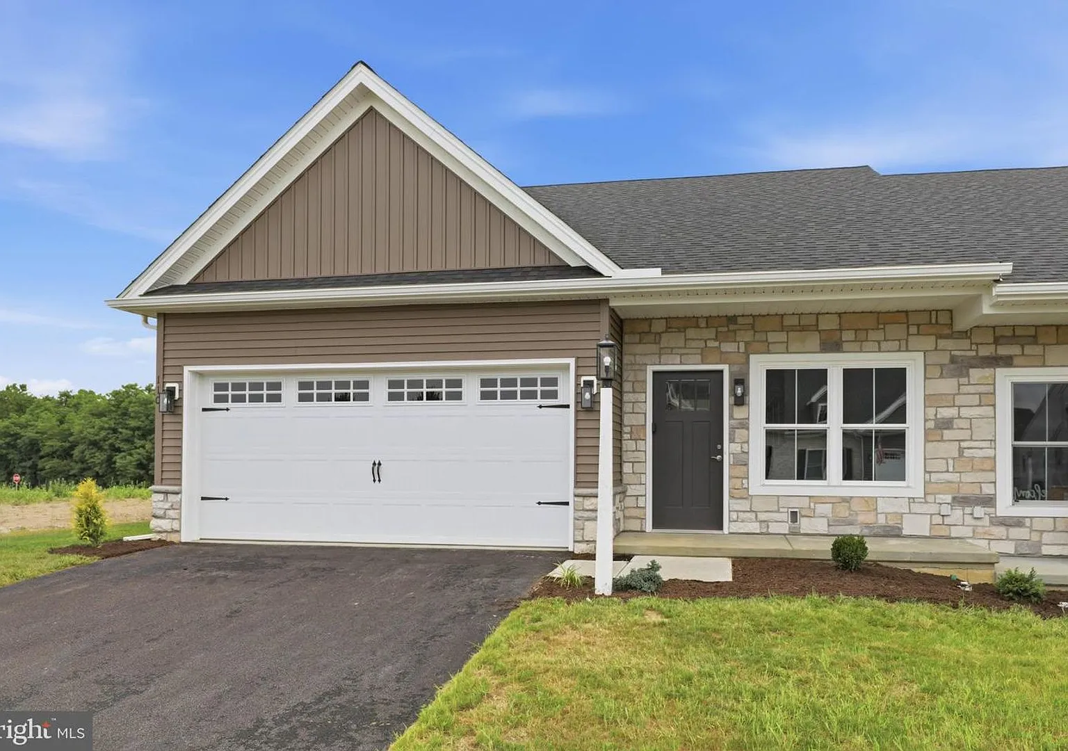 New Move In Ready 3 Bed 3 Bath Home in Lancaster — Photo 1