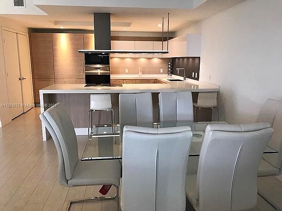 5th image of 17111 Biscayne Blvd Unit 607