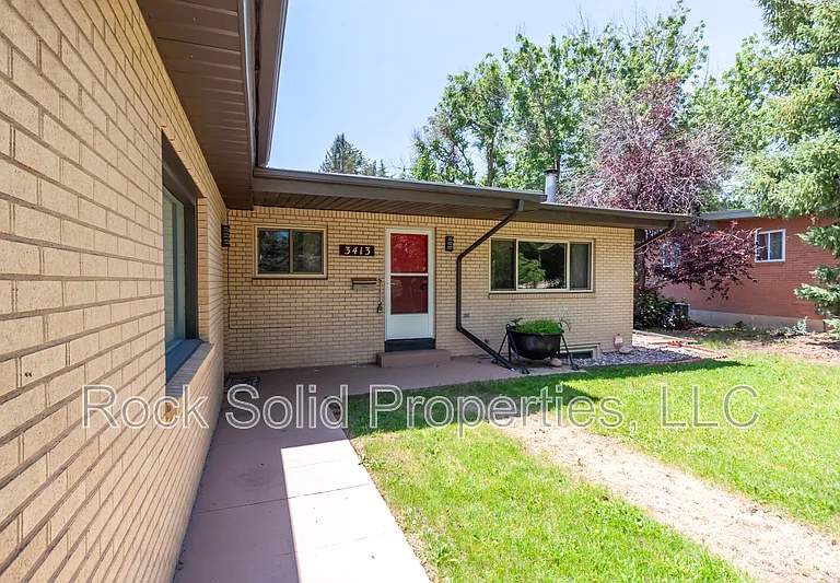 3413 Luckie Rd — Photo 2